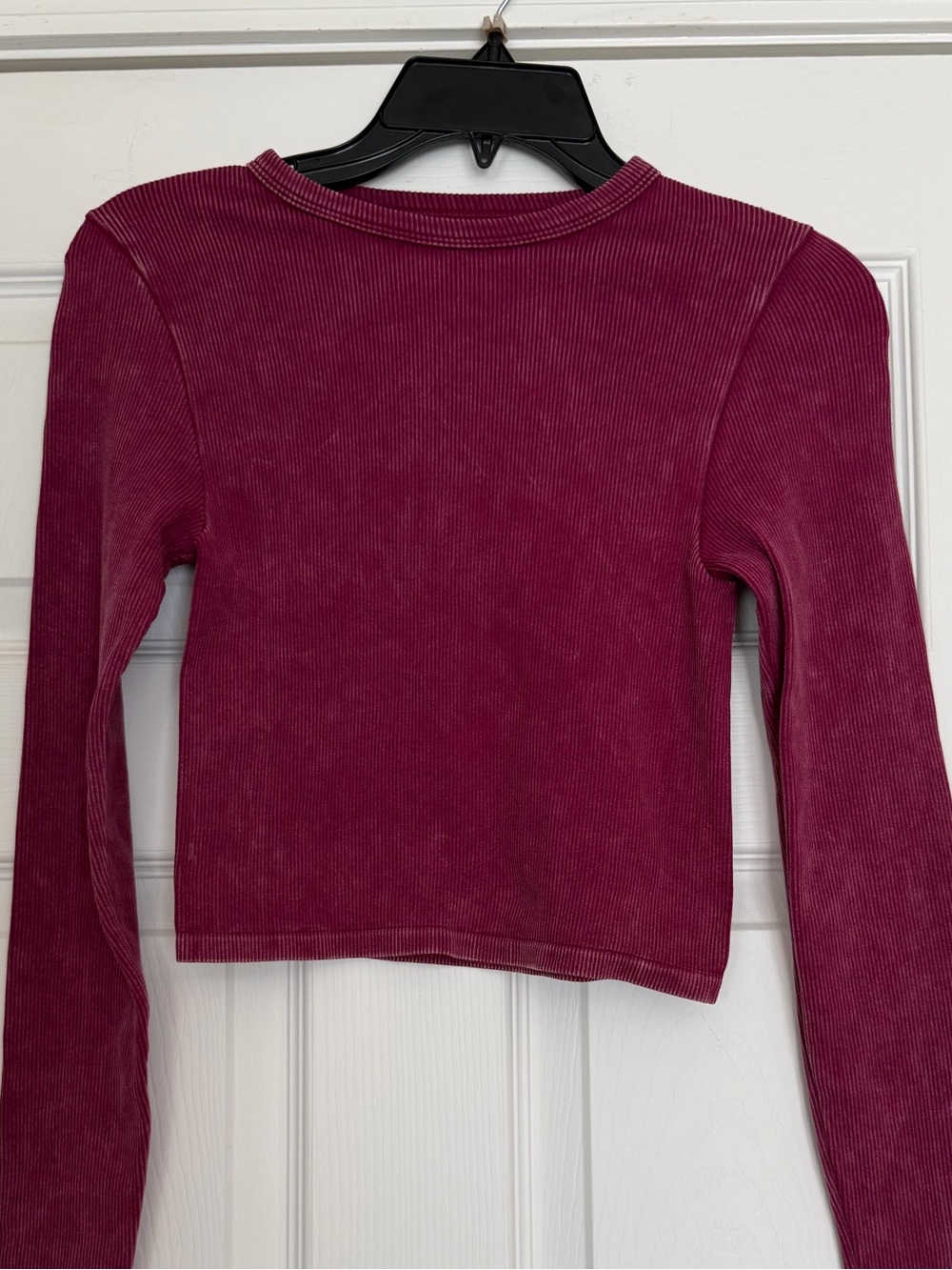 Ribbed Long-Sleeve Crop Top - Berry
